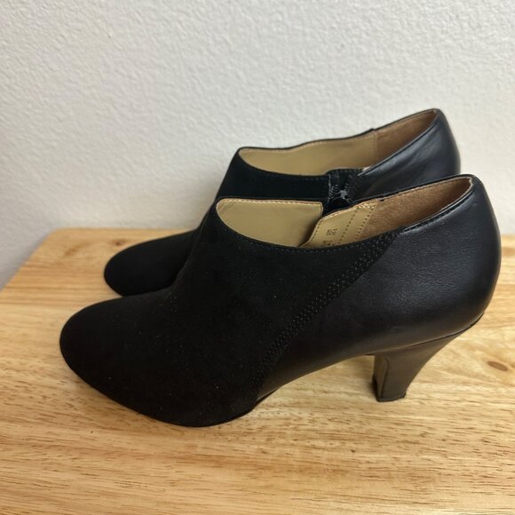 Naturalizer Black Suede & Leather Ankle Booties Size 8.5 - Picture 2 of 16